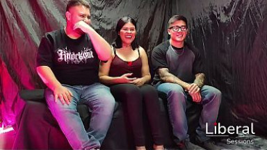 CORNUDO VE COMO SU ESPOSA ES FOLLADA FRENTE A EL