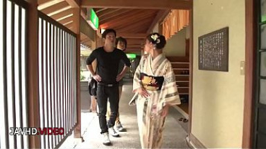 Aoi Mizuno's Wild Outdoor Threesome with Double Blowjob