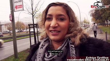 Vollbusige t&auml;towierte deutsche Frau online abgeschleppt f&uuml;r outdoor Sex