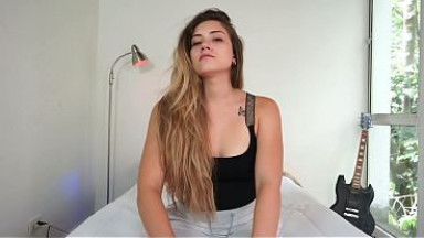 Aprendiendo a ser una estrella del porno desde cero con Sara Blonde