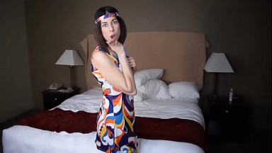 Hippy MILF #AnnaCummings