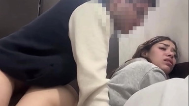 HORNY SKINNY DE 18 A&Ntilde;OS CABALGA VERGA SIN PARAR
