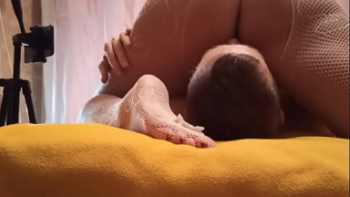 Pussy licking at 69 to relax before Hard day