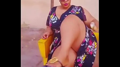 Rawdogs - hot chubby house wife